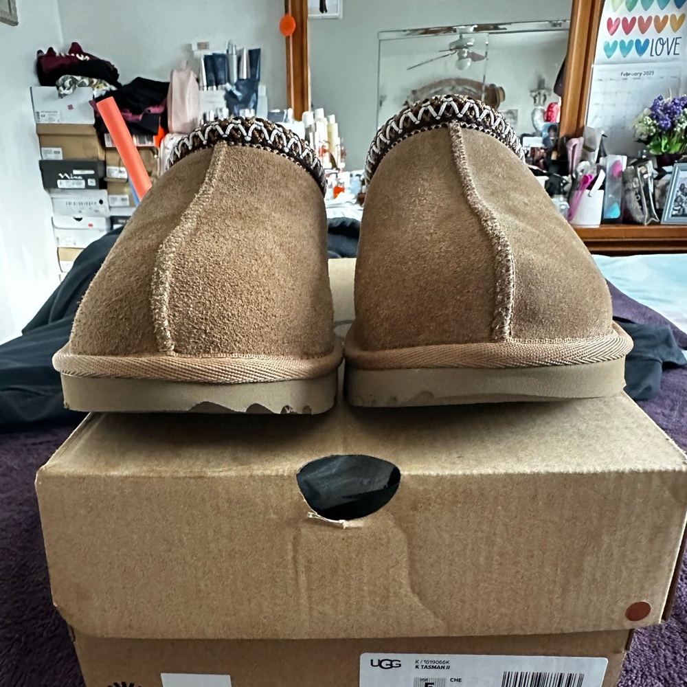 Women’s Uggs, Tazz slippers, brown
